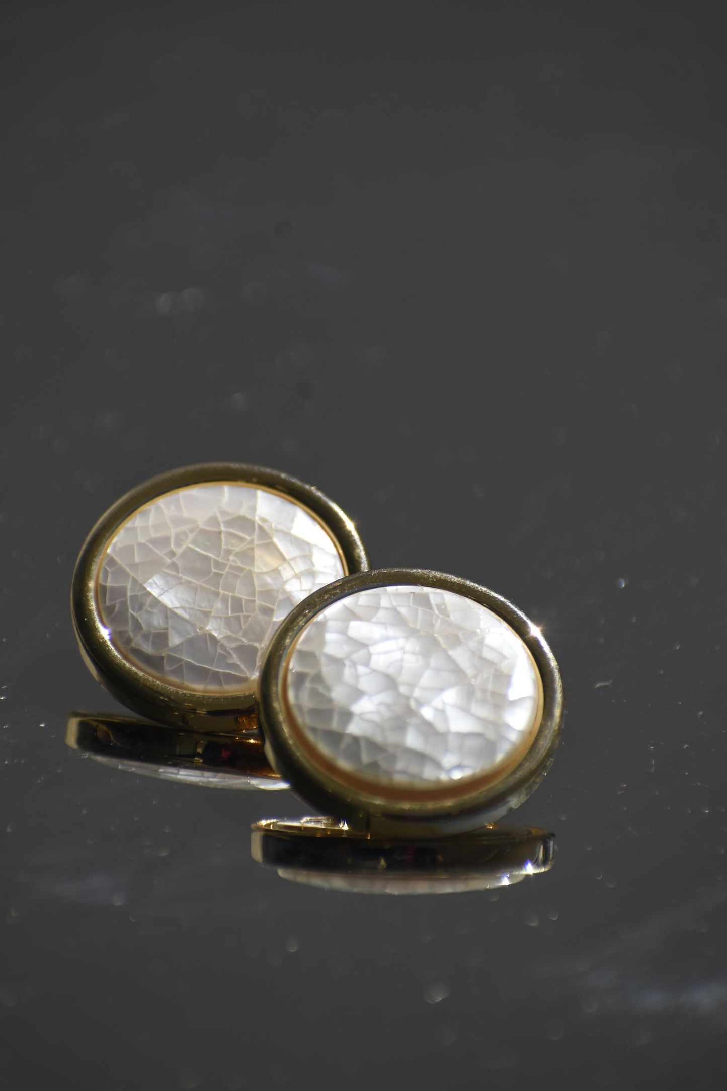 Lumina Pearl Studs